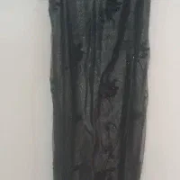 لباس مجلسی به فروش می‌رسد