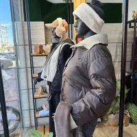 دو عدد مانکن زنانه