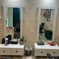 وسایل ارایشگاهی (سرشور،اینه و کنسول،صندلی اصلاح)