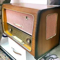 رادیو لامپی قدیمی سایز بزرگ سالم stassfurt