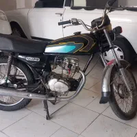 موتور 125 مزایده.موتور در شهر زنوز می باشد.