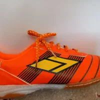 کفش فوتبالی سایز ۳۴با جوراب و ساق بند|کفش و لباس بچه|کرمانشاه, |دیوار