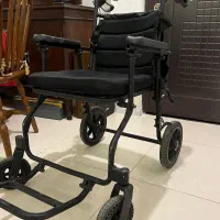 ویلچر کاملا نو با نشیمن راحت