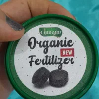 قرص کود ۱۲۰ عددی|گل و گیاه طبیعی|شیراز, شاهچراغ|دیوار