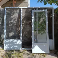 درب دوجداره پی وی سی