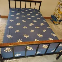 تخت یک نفرو نیم فلزی کوره ای|تخت و سرویس خواب|پردیس, فاز ۱|دیوار