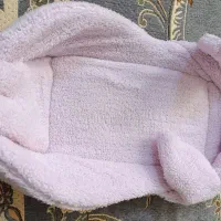 آغوشی نوزاد دخترانه