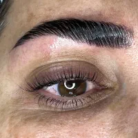 لیفت و لمینت مژه و ابرو با مواد اصل ایتالیایی|خدمات آرایشگری و زیبایی|اصفهان, باغ گلها|دیوار