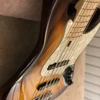 گیتار ، گیتار بیس