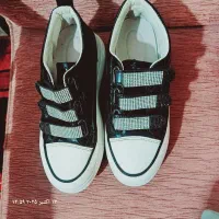 تعدادی کفش سالم|کیف، کفش، کمربند|بومهن, |دیوار