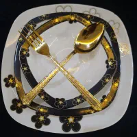 سرویس چینی زرین ۱۸ نفره