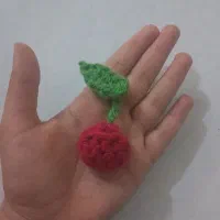 فون چارم یا آویز کلیدی گیلاس