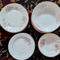 ظروف قدیمی استفاده نشده