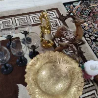 یک عدد میوه خوری شیک و زیبا و یک دست لیوان