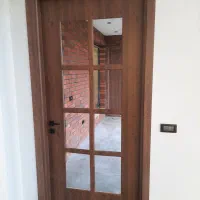 نصاب درب داخلی ساختمان پلی وود و ام دی اف|خدمات پیشه و مهارت|رشت, دیانتی|دیوار