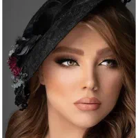 به شنیون‌کار حرفه ای میکاپ‌ کار ورنگ کار نیازمندم