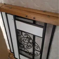 تخت یکنفره بسیار محکم از چوب و آهن