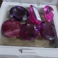 نگینهای معدنی