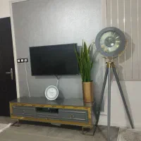 ست میز تلویزیون و ساعت ایستاده در حد نو|ساعت دیواری و تزئینی|رشت, حافظ آباد|دیوار
