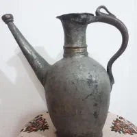 تعدادی اشیای عتیقه