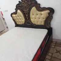 تخت خواب دونفره همراه با تشک