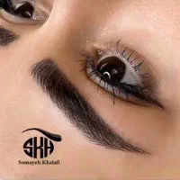 به یک مدل جهت تکمیل آلبوم اینستاگرام