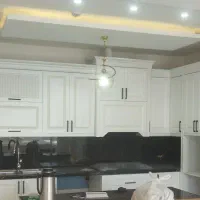 طراحی ساخت کابینت آشپزخانه و رنگ پلی ارتان