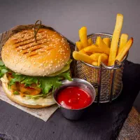 استخدام کارگر ساده آشپزخانه فست فود آقا با خوابگاه