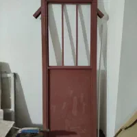 درب اهنی نو هستش ضده زنگ هم زدم