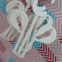 رگال آویز .فروشگاهی