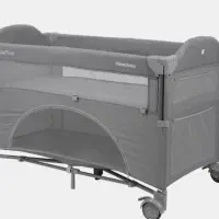 تخت پارک کودک نوزاد