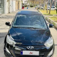 هیوندای i20