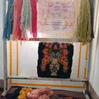 دارقالی تابلو فرش نیمه بافته با تمام ابزار