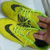 فوتبال و والیبال کفش|کیف، کفش، کمربند|ارومیه, |دیوار