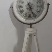 ساعت ایستاده صدفی