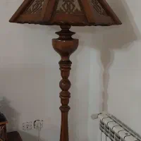 آباژور کنار سالنی تمام چوب در حد نو