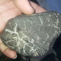 پنج قطعه سنگ مشکوک ب شهاب سنگ|کلکسیون اشیاء عتیقه|بندرعباس, |دیوار