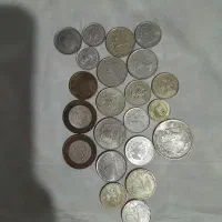 تعدادی سکه قدیمی