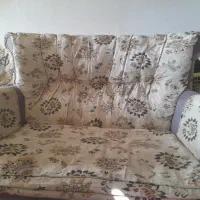 مبل‌راحتی‌بامیز‌عسلی