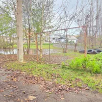 تنها-زمین-سند-دار-مسکونی-فشتکه-منطقه-آزاد-375متر