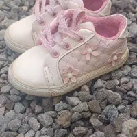 کفش اسپورت بچگانه