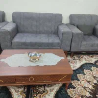 مبل هفت نفره و به همراه جلومبلی و سه تا عسلی