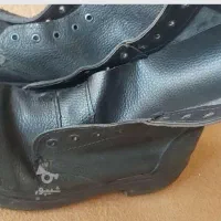 پوتین چرمی ۴۳ نو|کیف، کفش، کمربند|اصفهان, تخت فولاد|دیوار