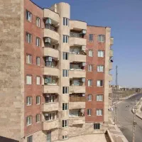 فروش دو خوابه ۸۳ متری جنب بوستان مشاهیر