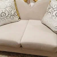 کاناپه و دو مبل راحتی