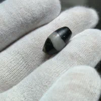 مهره کهنه باستانی