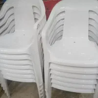 صندلی پلاستیکی دسته دار