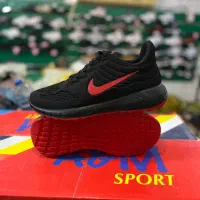 کفش مردانه و زنانه