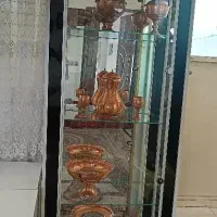 اینه و شمعدان ، بوفه