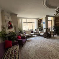 ۹۴ متر دوخواب/طبقه اول جنوبی/خوش نقشه خ زرین کوب